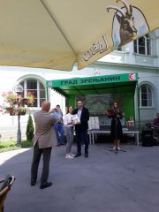 IMG-12d77f69b1fedacc52dd7ad4b368ddc8-V.jpg
